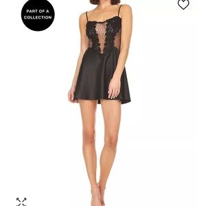 Flora Nikrooz Showstopper Lingerie Chemise Nightgown size Medium worn once